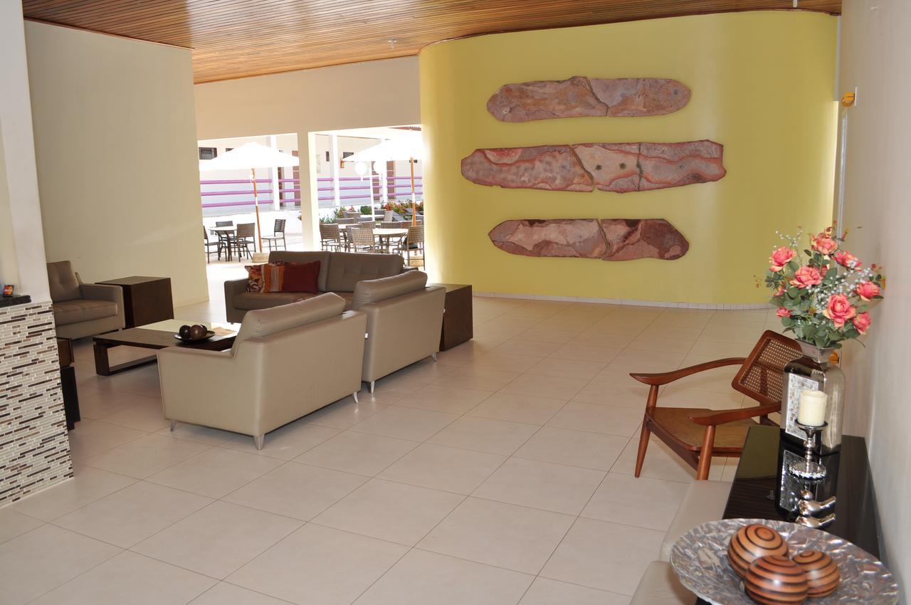 Gurgueia Park Hotel Cristino Castro Екстериор снимка